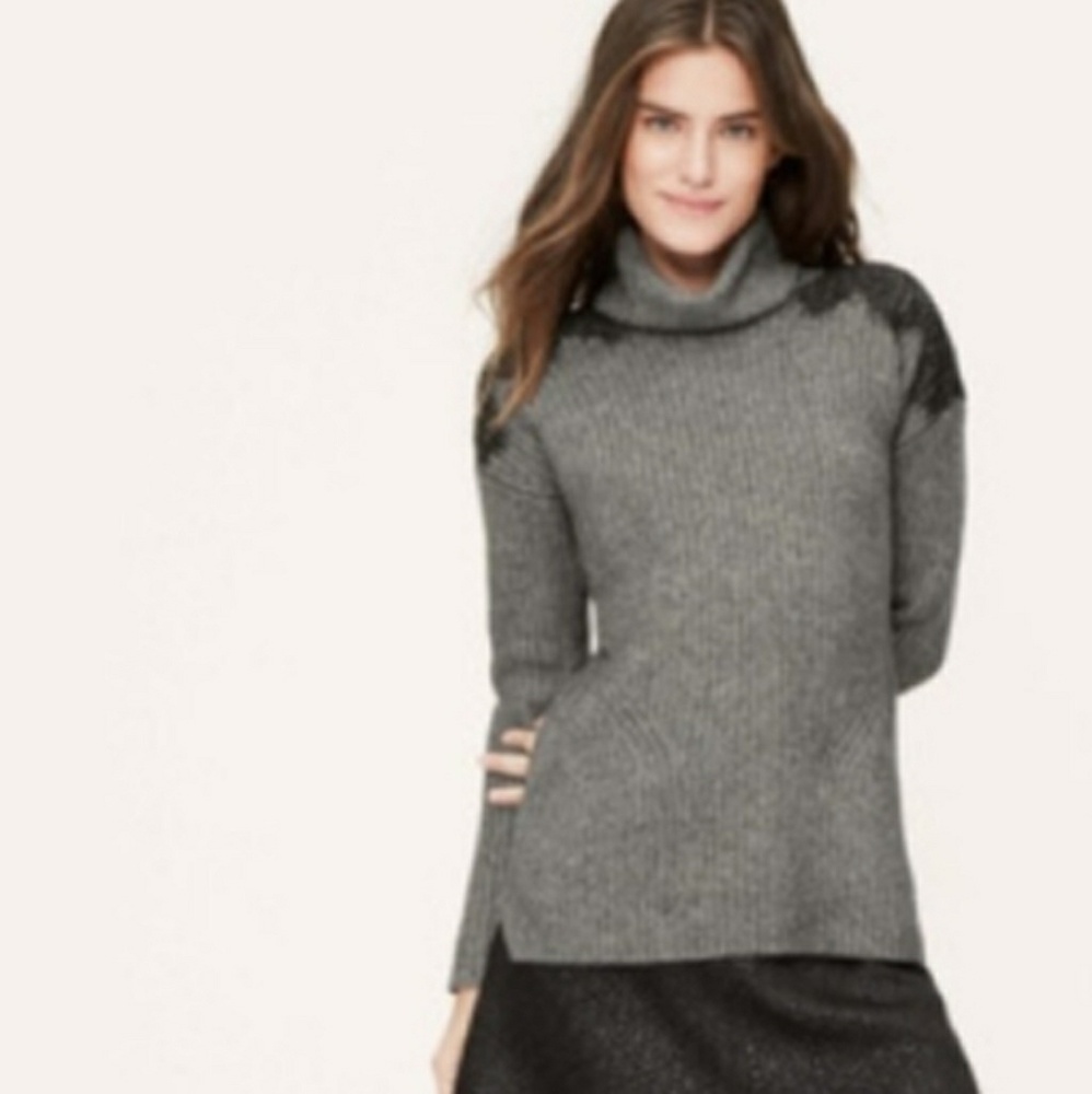 Ann Taylor Loft Turtleneck sweater Lace Tunic S